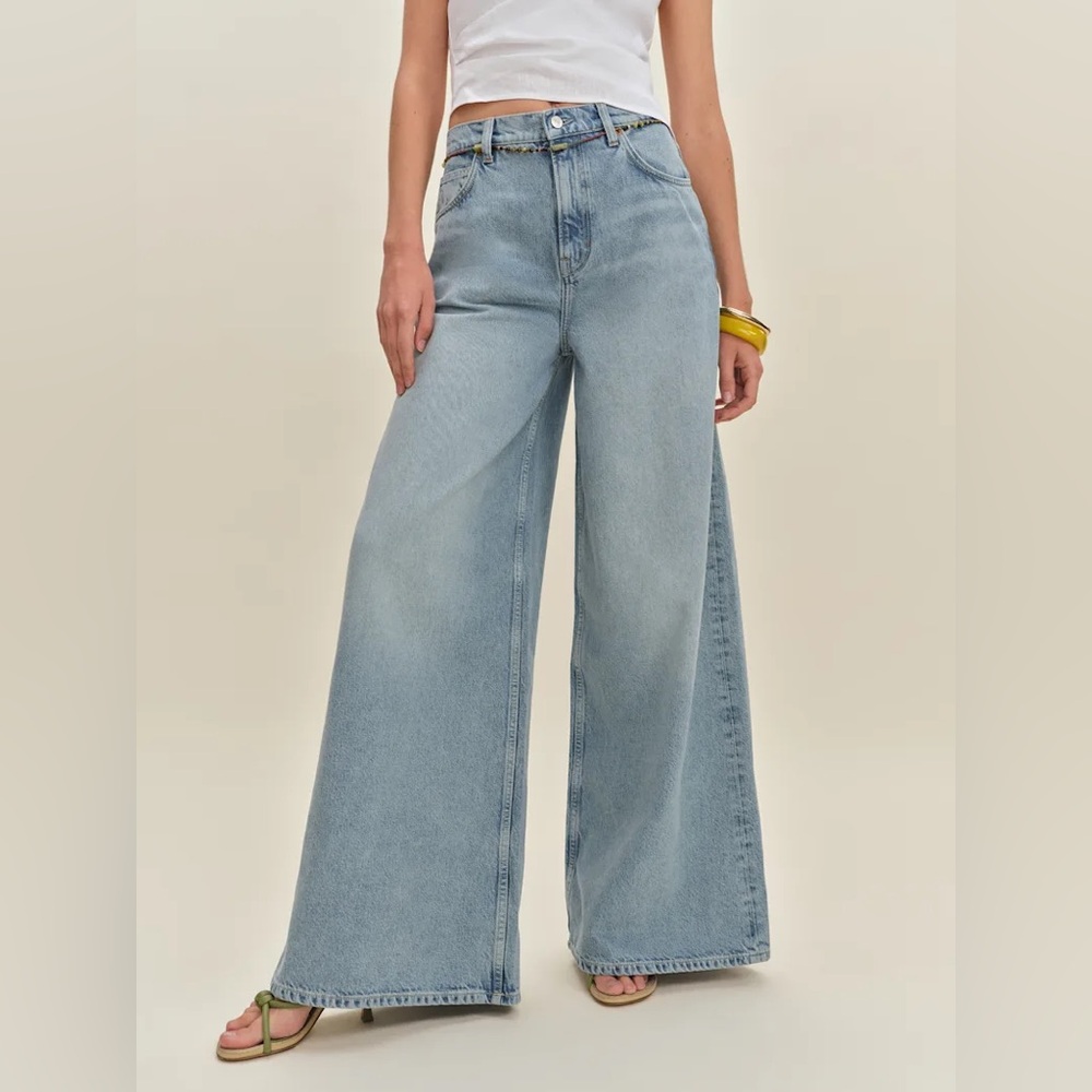 NWT reformation Addyson jeans in Burnett - size 28